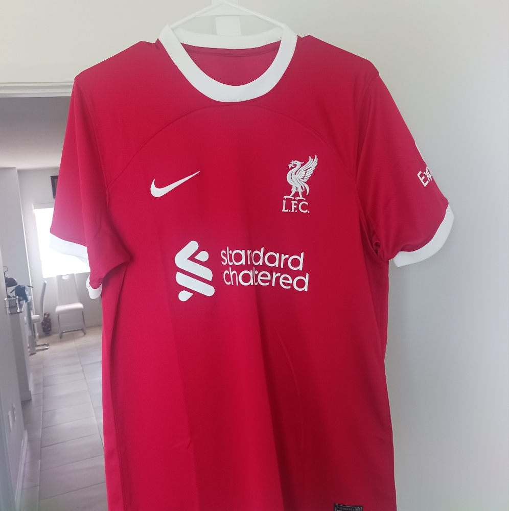 Nike Men's Liverpool Home Jersey 2023-24
